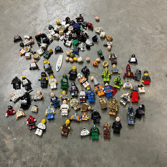 Lego Mini Figure Lot with Pieces - Picture 1 of 6